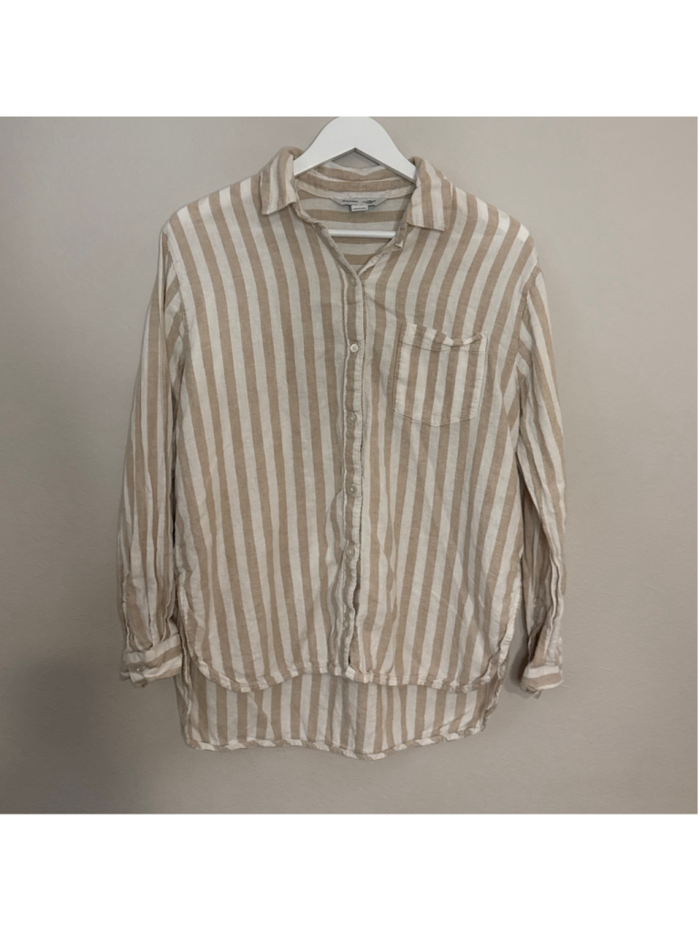 Women's Old Navy The Boyfriend Shirt S Beige White Striped Button Down